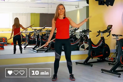 Jumppa - Keppijumppa kankeille - 10 minuuttia - Kotitreeni - Kotitreenaus - Treenaa kotona - Ryhmäliikuntatunti - Liikunta - Liikuntaa meille kaikille