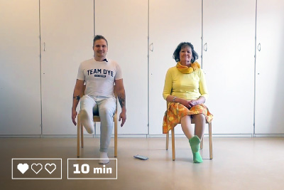 Jumppa - Tuolijumppa - Kehonpainotreeni - 25 minuuttia - Kotitreeni - Kotitreenaus - Treenaa kotona - Ryhmäliikuntatunti - Liikunta - Liikuntaa meille kaikille