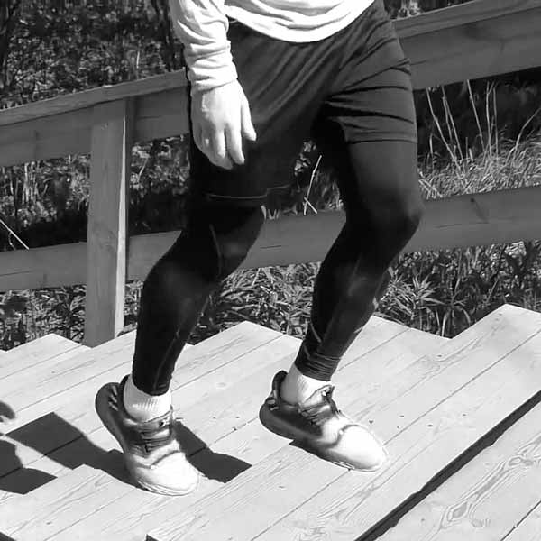 2 porrasta ylös, 2 alas askeltaen portaissa - Portaat - Saliohjelma - Treeniliike - Liikepankki - Saliohjelma - Kuntosaliohjelma