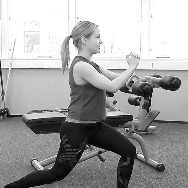 Askelkyykkyhyppy - Saliohjelma - Treeniliike - Liikepankki - Saliohjelma - Kuntosaliohjelma