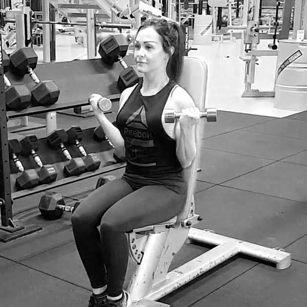 Hauiskääntö kämmen edellä - Treeniliike - Liikepankki - Saliohjelma - Kuntosaliohjelma