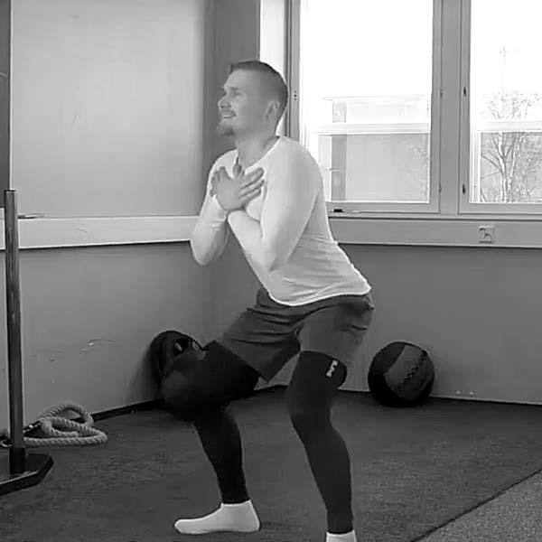 Kyykky joustaen - Saliohjelma - Treeniliike - Liikepankki - Saliohjelma - Kuntosaliohjelma