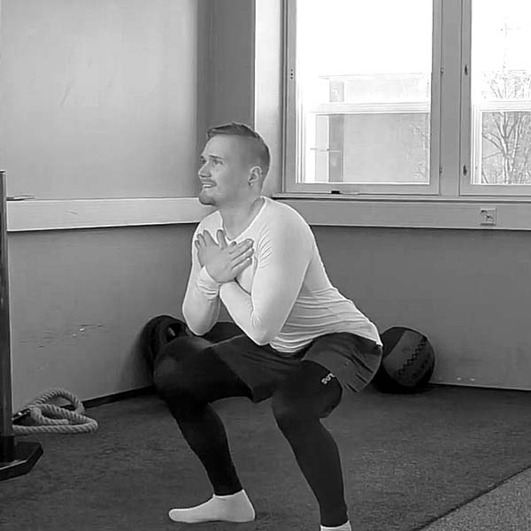 Kyykkypito - Saliohjelma - Treeniliike - Liikepankki - Saliohjelma - Kuntosaliohjelma