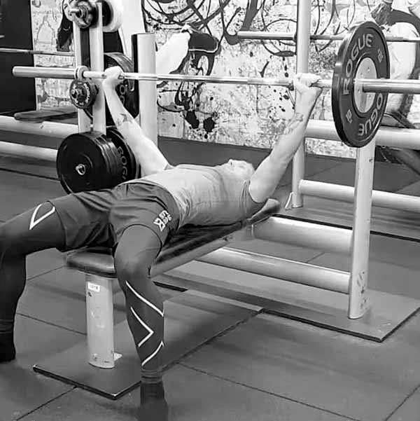 Penkkipunnerus toispuoleisesti - Saliohjelma - Treeniliike - Liikepankki - Saliohjelma - Kuntosaliohjelma