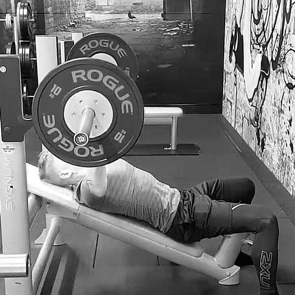 Penkkipunnerus vinopenkissä - Saliohjelma - Treeniliike - Liikepankki - Saliohjelma - Kuntosaliohjelma