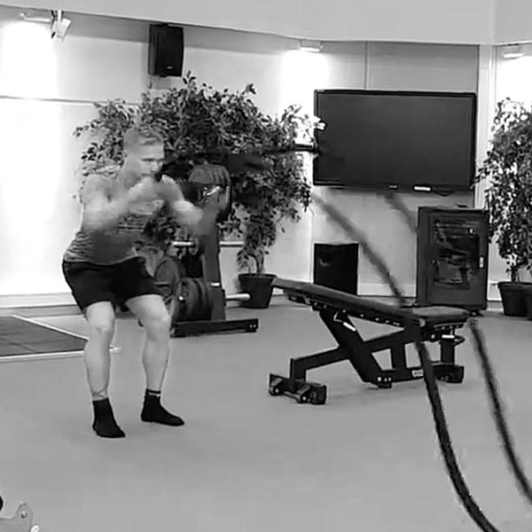 Tasapaiskaus köysillä - Saliohjelma - Treeniliike - Liikepankki - Saliohjelma - Kuntosaliohjelma