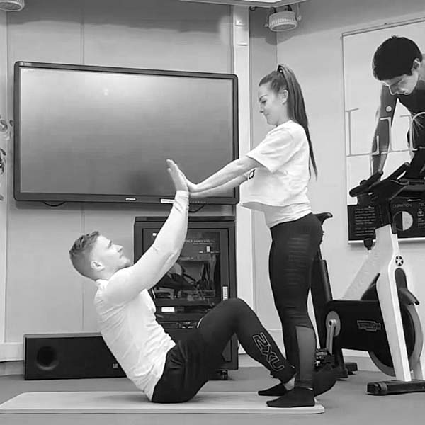 Vatsarutistus - Kyykky - Paritreeni - Saliohjelma - Treeniliike - Liikepankki - Saliohjelma - Kuntosaliohjelma