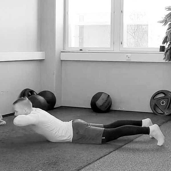 Ylävartalonnostoselät - Saliohjelma - Treeniliike - Liikepankki - Saliohjelma - Kuntosaliohjelma