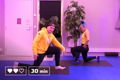 Jumppa - Kuntopiiri - Kehonpainotreeni - 25 minuuttia - Kotitreeni - Kotitreenaus - Treenaa kotona - Ryhmäliikuntatunti - Liikunta - Liikuntaa meille kaikille