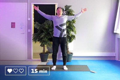 Jumppa - Taukojumppa - Kehonpainotreeni - 25 minuuttia - Kotitreeni - Kotitreenaus - Treenaa kotona - Ryhmäliikuntatunti - Liikunta - Liikuntaa meille kaikille